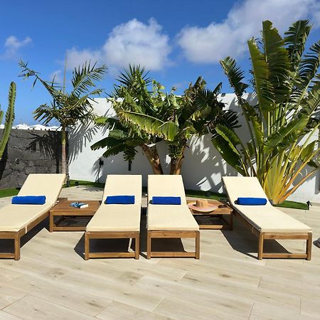 Villa Playa Blanca - Heated Pool, Aircon Exterior photo